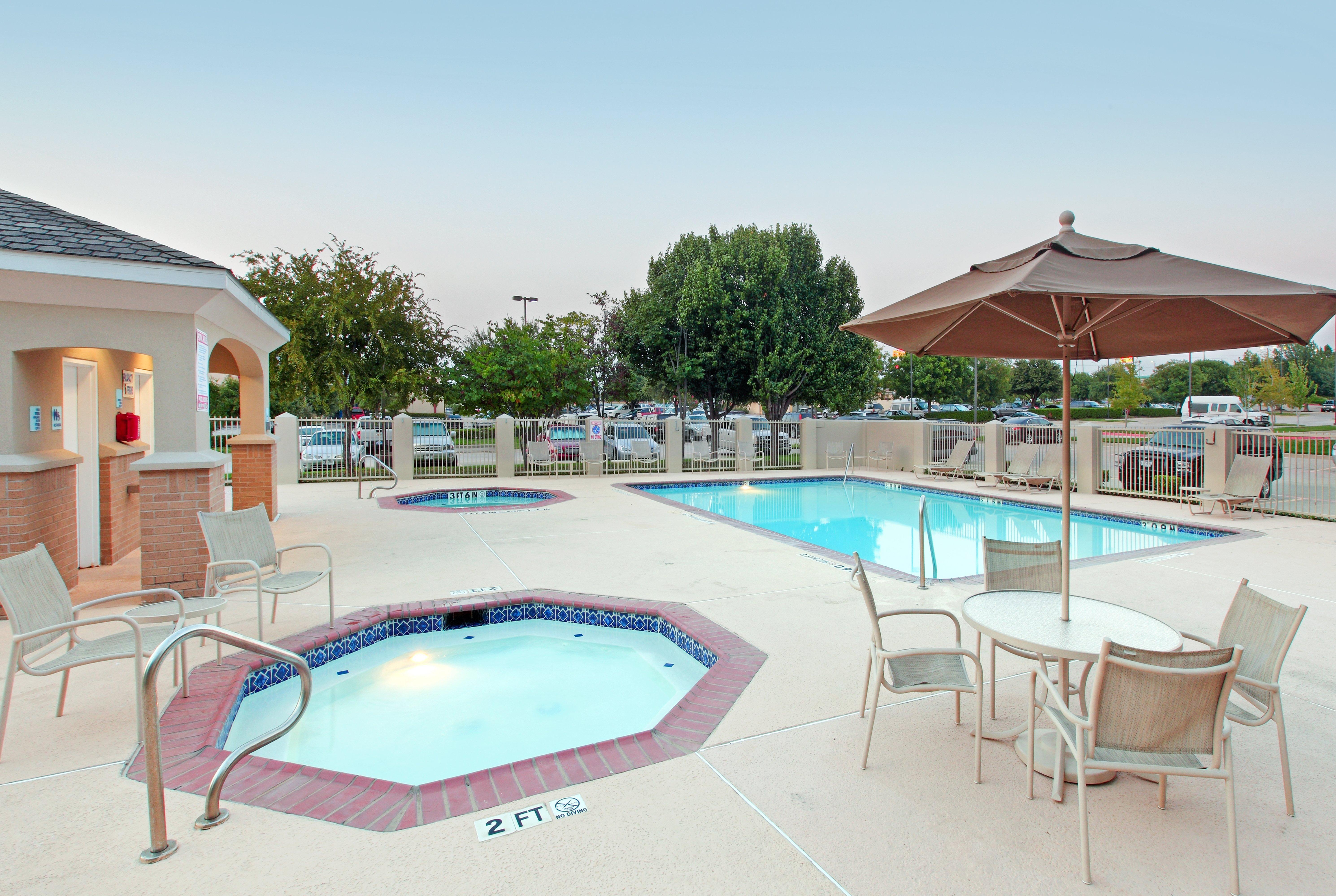 Home2 Suites By Hilton Dallas Grand Prairie Exterior photo